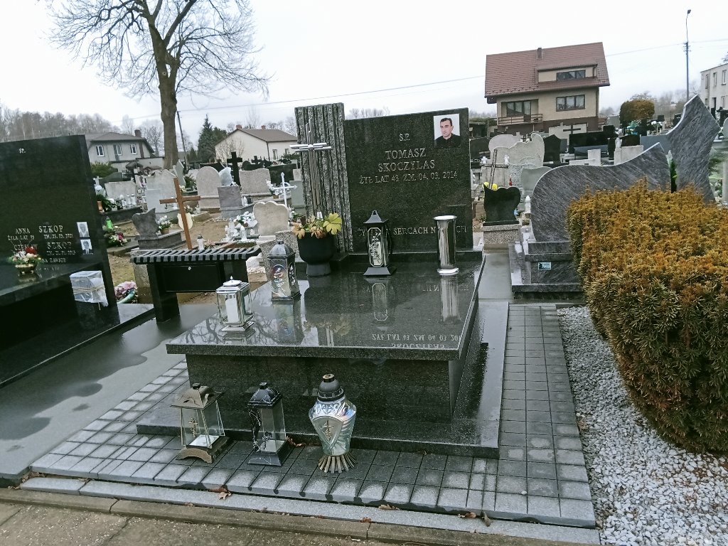 Grób Tomasz Skoczylas